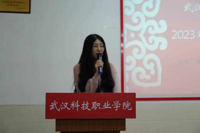 展示主持風采,亮出青春底牌 展示主持風采,亮出青春底牌