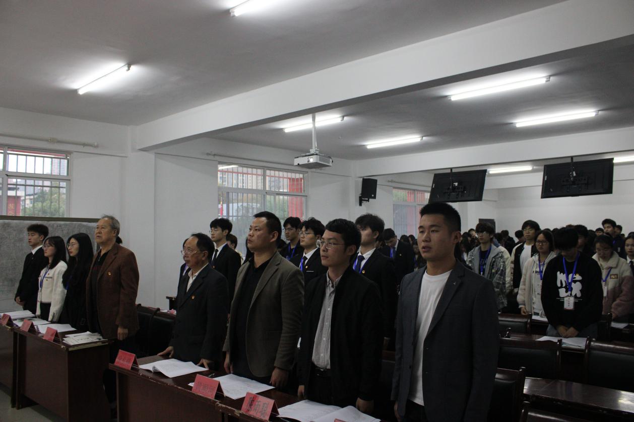 同心聚力學代會 逐夢青春向未來 ——我校第十二次學生代表大會勝利召開 同心聚力學代會 逐夢青春向未來 ——我校第十二次學生代表大會勝利召開