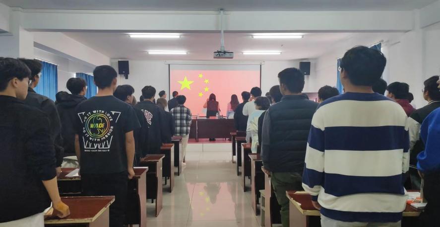 凝聚青年力量，奏響奮進之歌  ——武漢科技職業學院第六期團課開班典禮