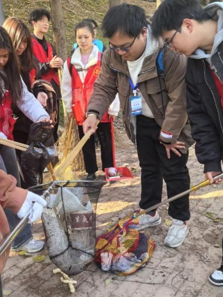 攜手四域聯動健步走，共筑愛河護湖新征程