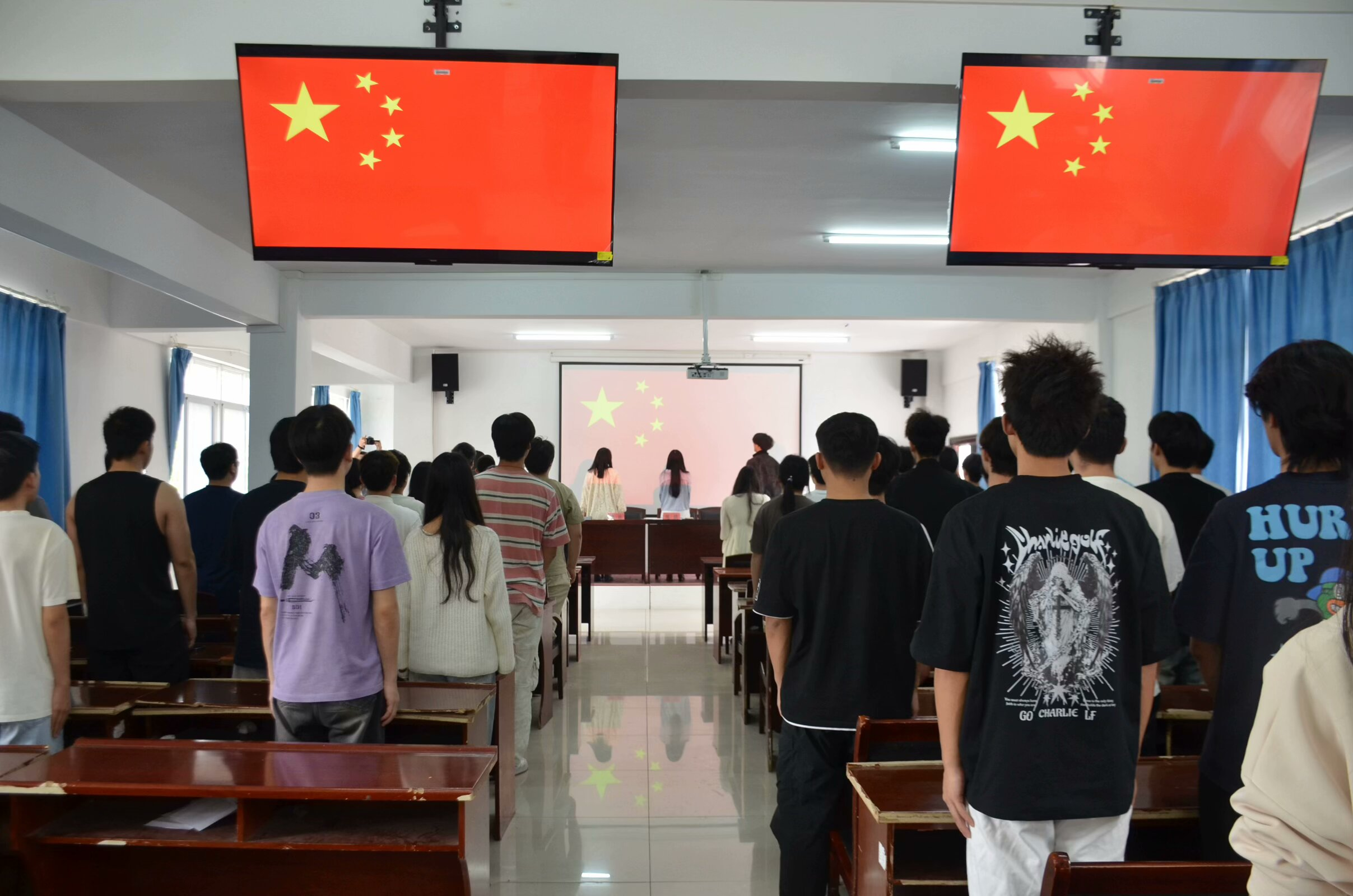 武漢科技職業學院第七期團課結業典禮暨入團儀式圓滿舉行 