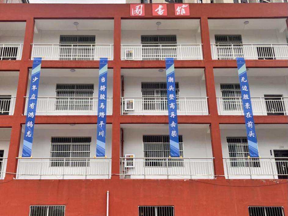 青春啟航 夢想綻放——武漢科技職業學院2025屆畢業季