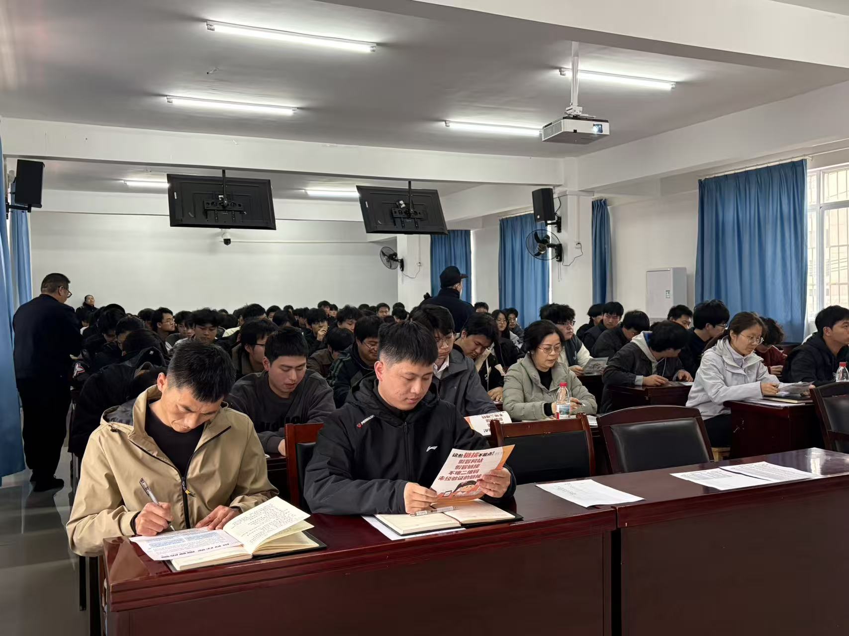 警校攜手反詐同行，共筑校園安全屏障