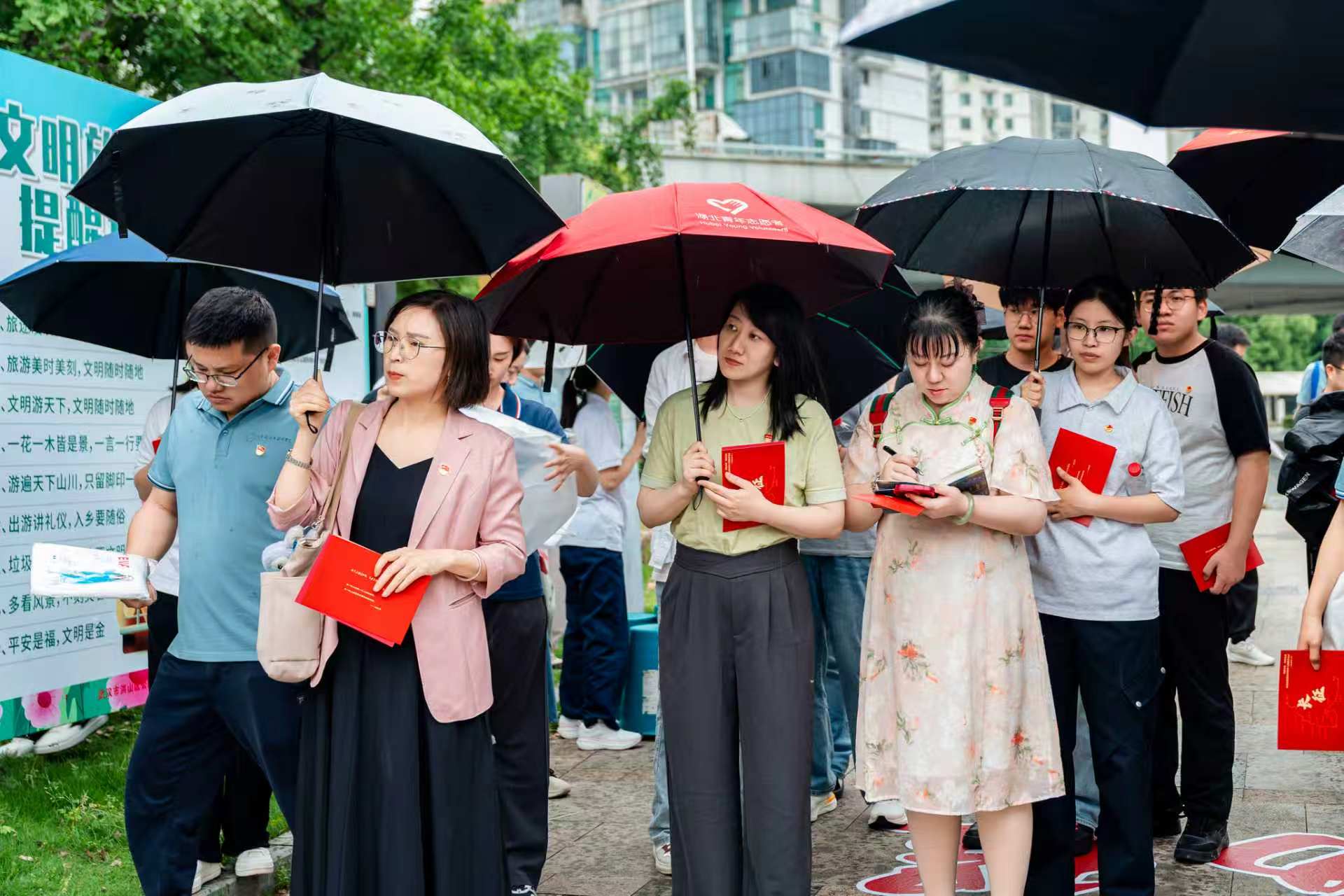 詩韻長征，重啟新程——我院受邀參加武漢城市職業學院“詩韻長征·炬匠征途“主題教育活動
