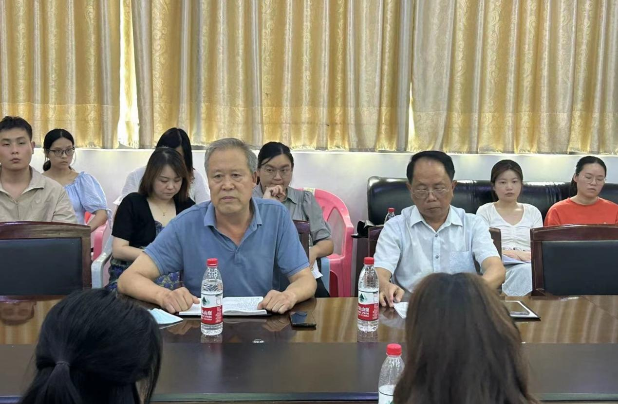 我校召開2022-2023學(xué)年春季學(xué)期期末總結(jié)大會(huì)