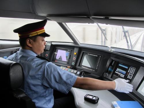 中國鐵路武漢局集團有限公司8個直屬站，6個車務段介紹