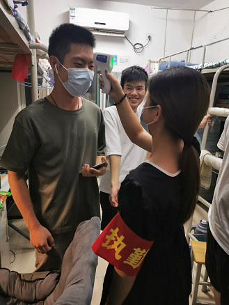 學(xué)工處深入開展開學(xué)教育,堅(jiān)決上好開學(xué)第一課 學(xué)工處深入開展開學(xué)教育,堅(jiān)決上好開學(xué)第一課