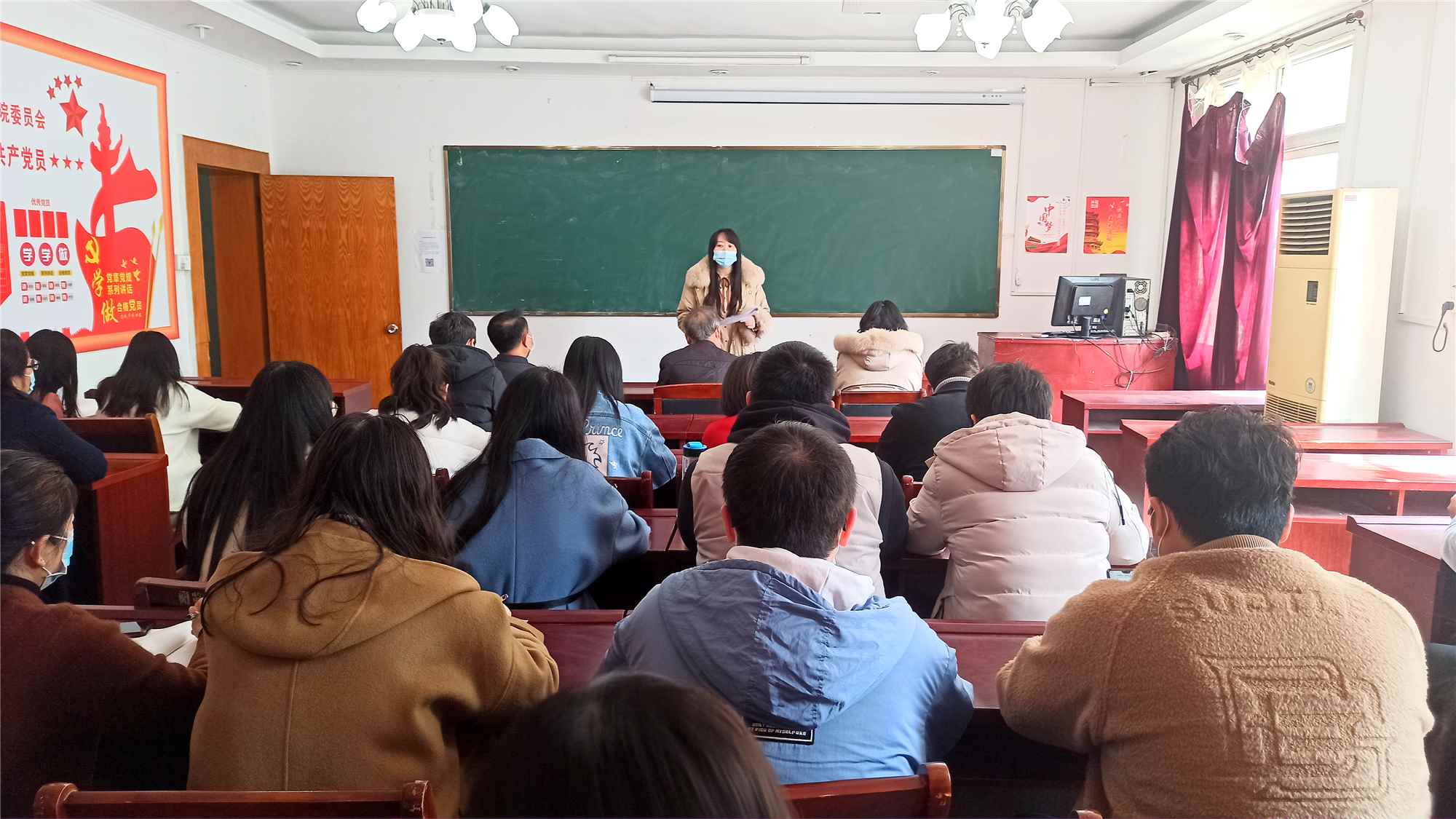武漢科技職業(yè)學(xué)院順利召開(kāi)三月份支部主題黨日活動(dòng) 武漢科技職業(yè)學(xué)院順利召開(kāi)三月份支部主題黨日活動(dòng)