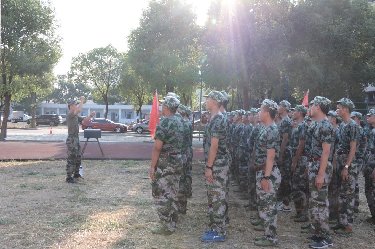 “勿忘國恥，吾輩自強”新生軍訓之愛國主義教育